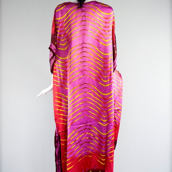 1980's Ashro Caftan and Scarf - Picture 4 of 4